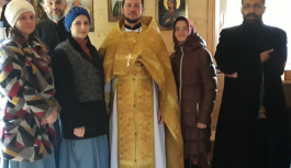 Служба в храме покрова Пресвятой Богородицы Служба в храме покрова Пресвятой Богородицы